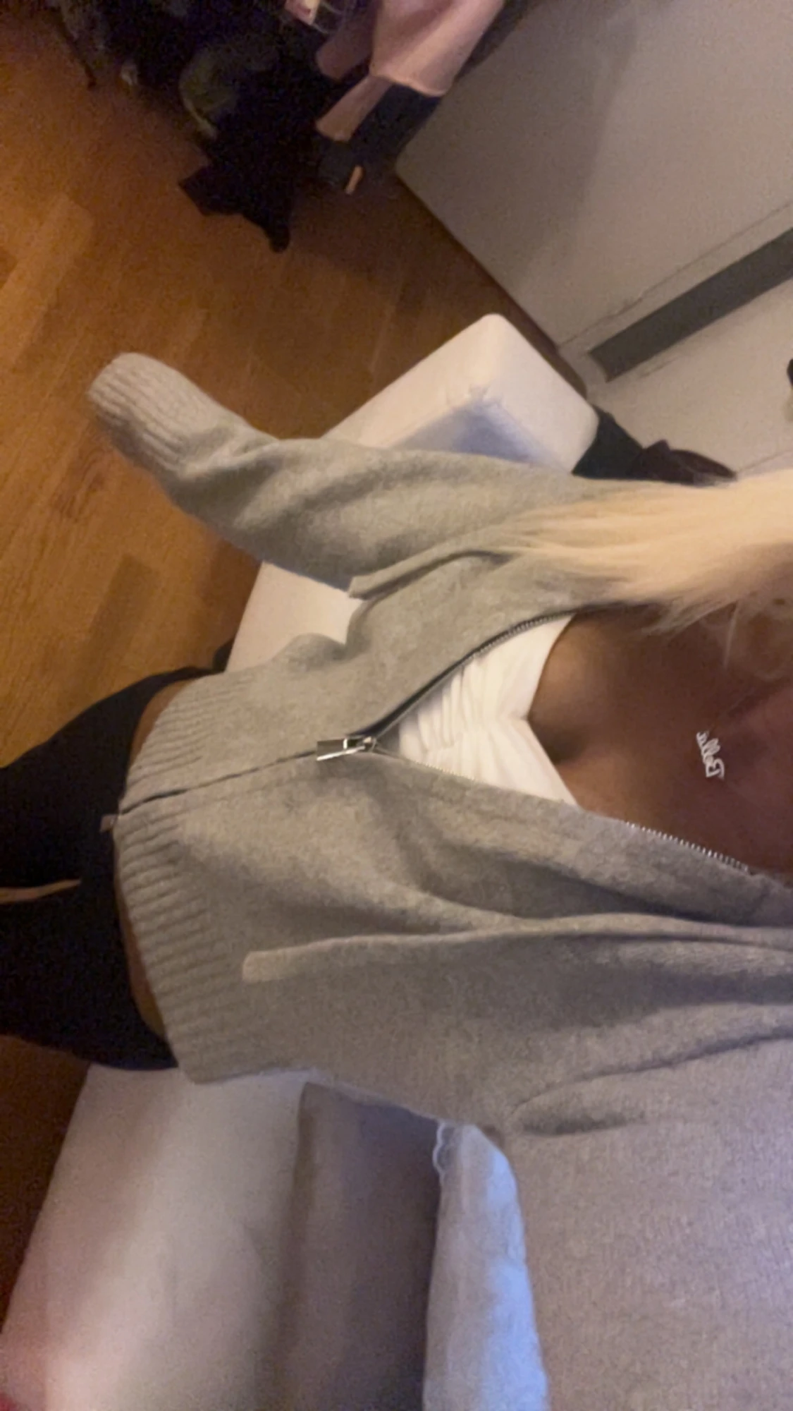 stickad zara hoodie 🤍