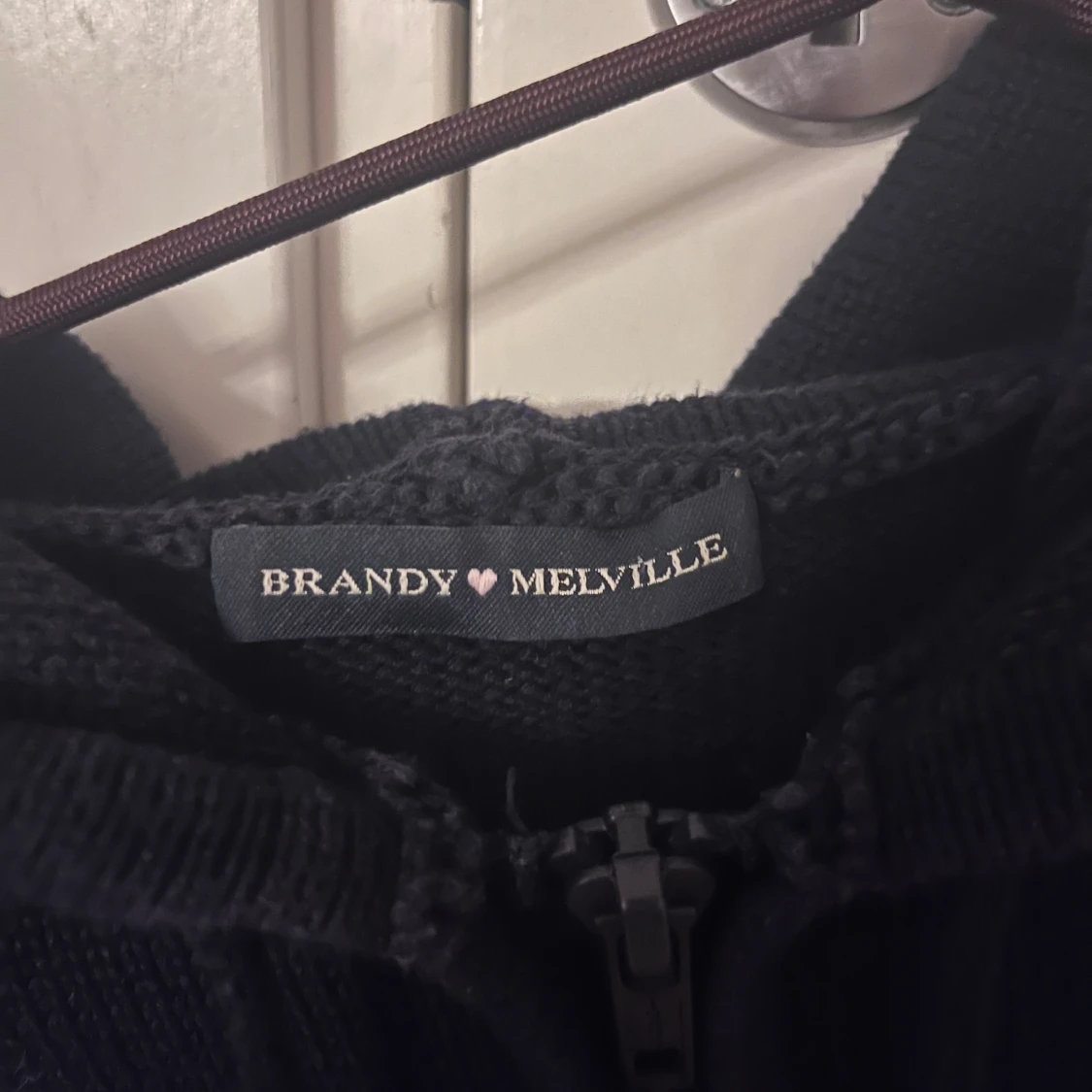 mörkblå stickad hoodie  - 2