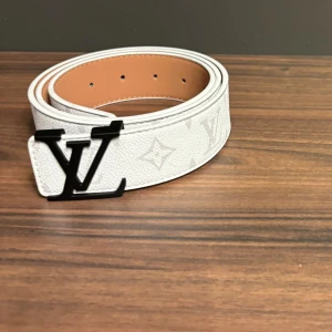 Bälte - Helt nytt. Stl 115cm mvh palmshop 🏝️ 