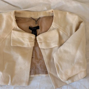 Kavaj/Bolero - Superfin! Gammal från MGN suit☺️