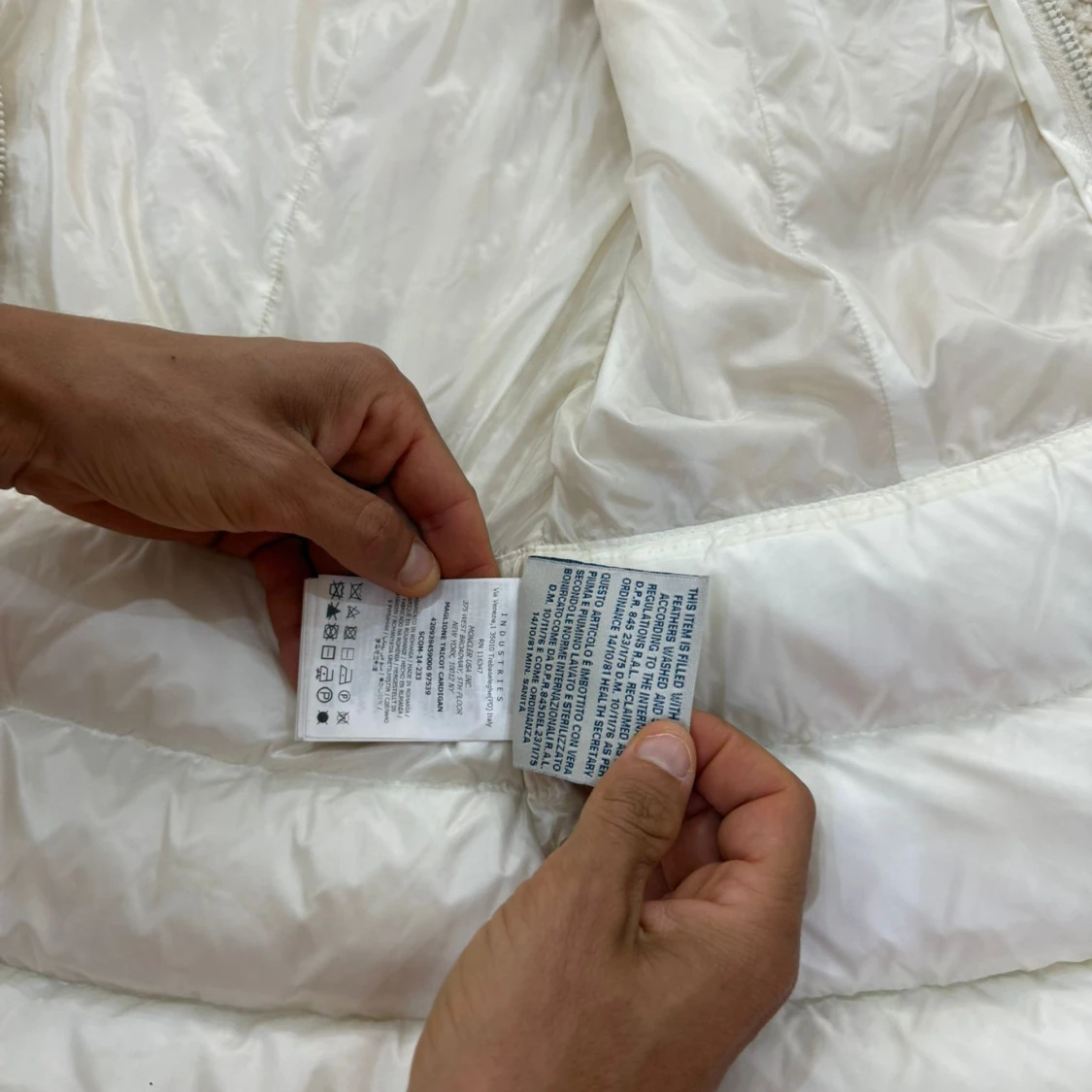 Vit stickad dunjacka från Moncler - äkta - 1