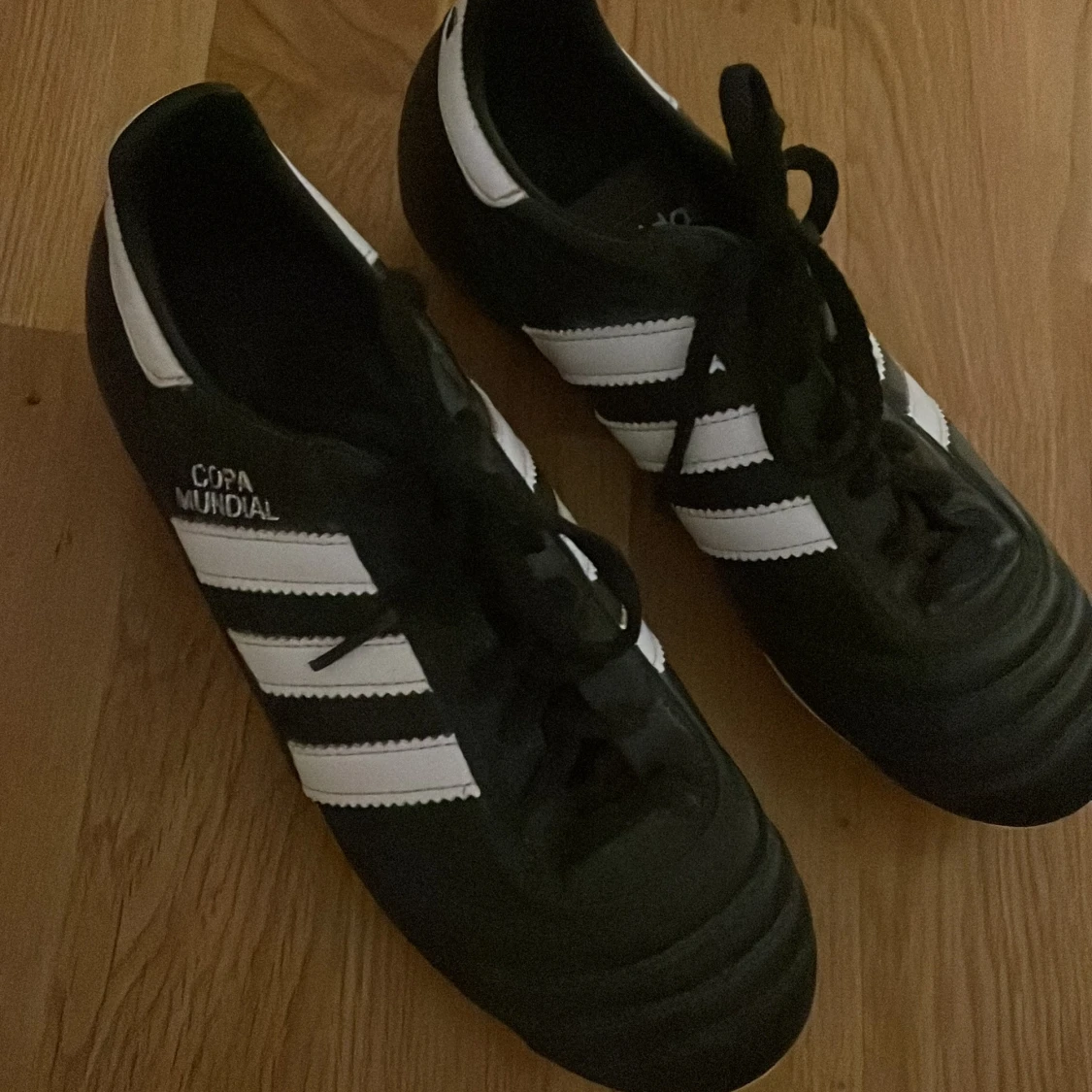 Adidas Copa Mundial fotbollsskor svart/vit