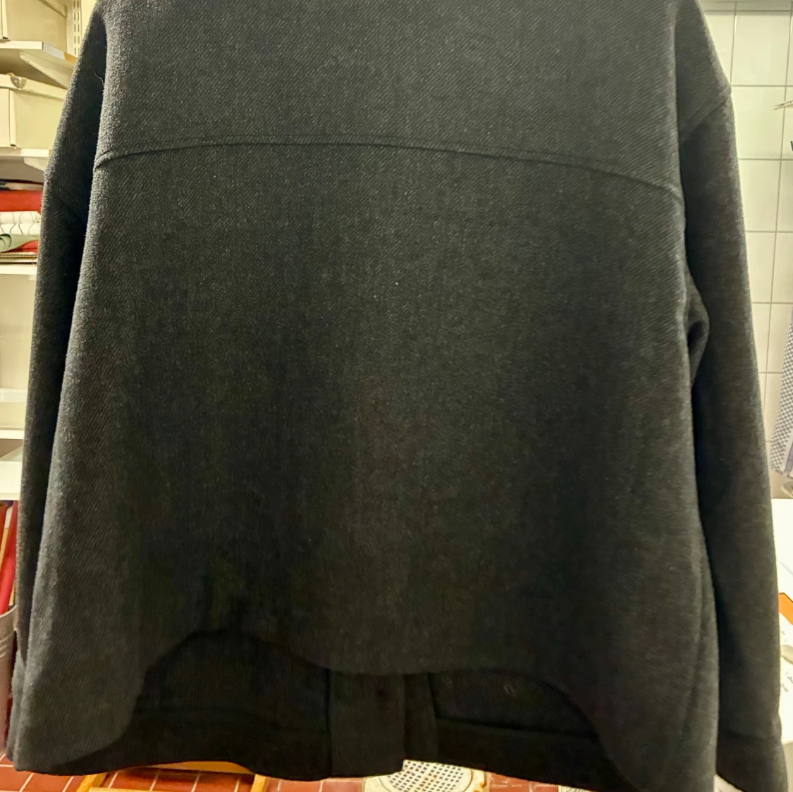 Mörkgrå melerad jacka i ullblandning - 1