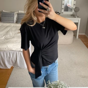 Topp - Jätte fin t shirt från h&m!