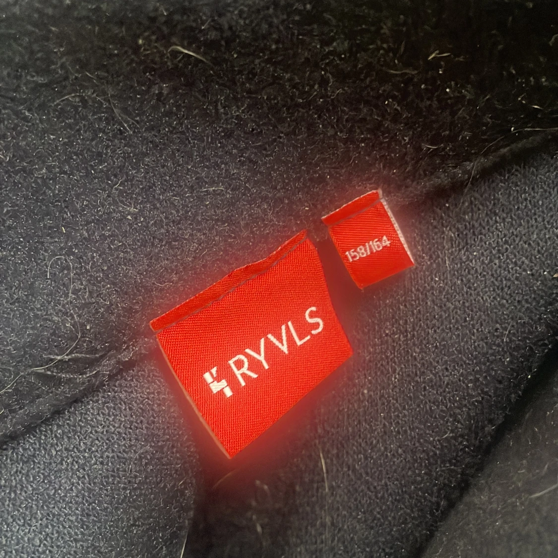 Mörkblå skepparkavaj från RYVLS - 3