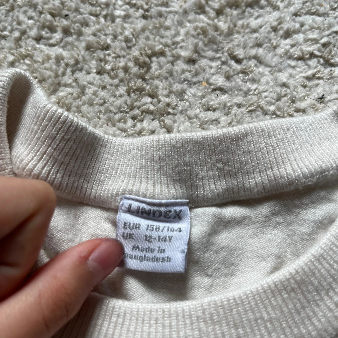 Vit tröja med puffärms från Lindex - 2