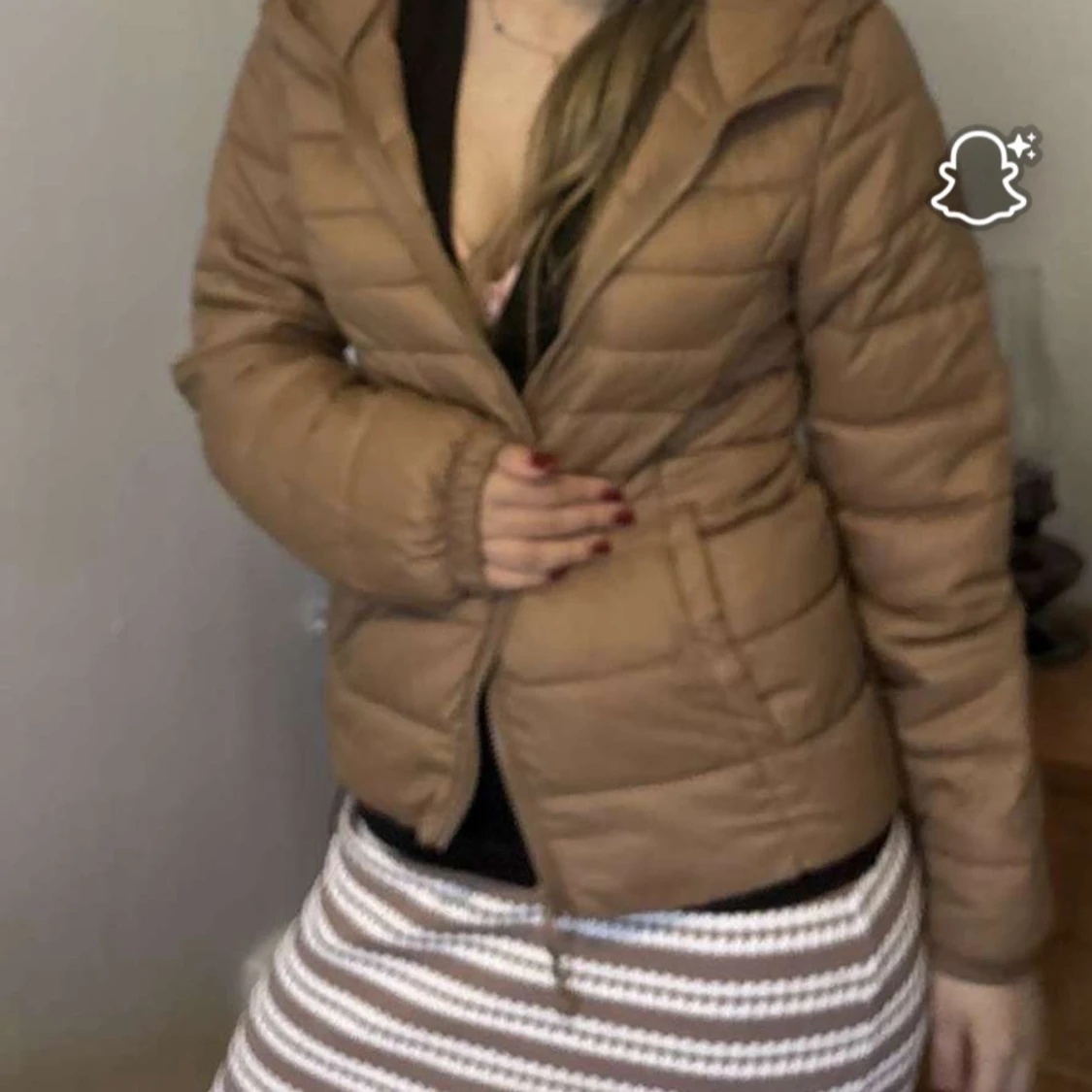 Beige pufferjacka med dragkedja - 1