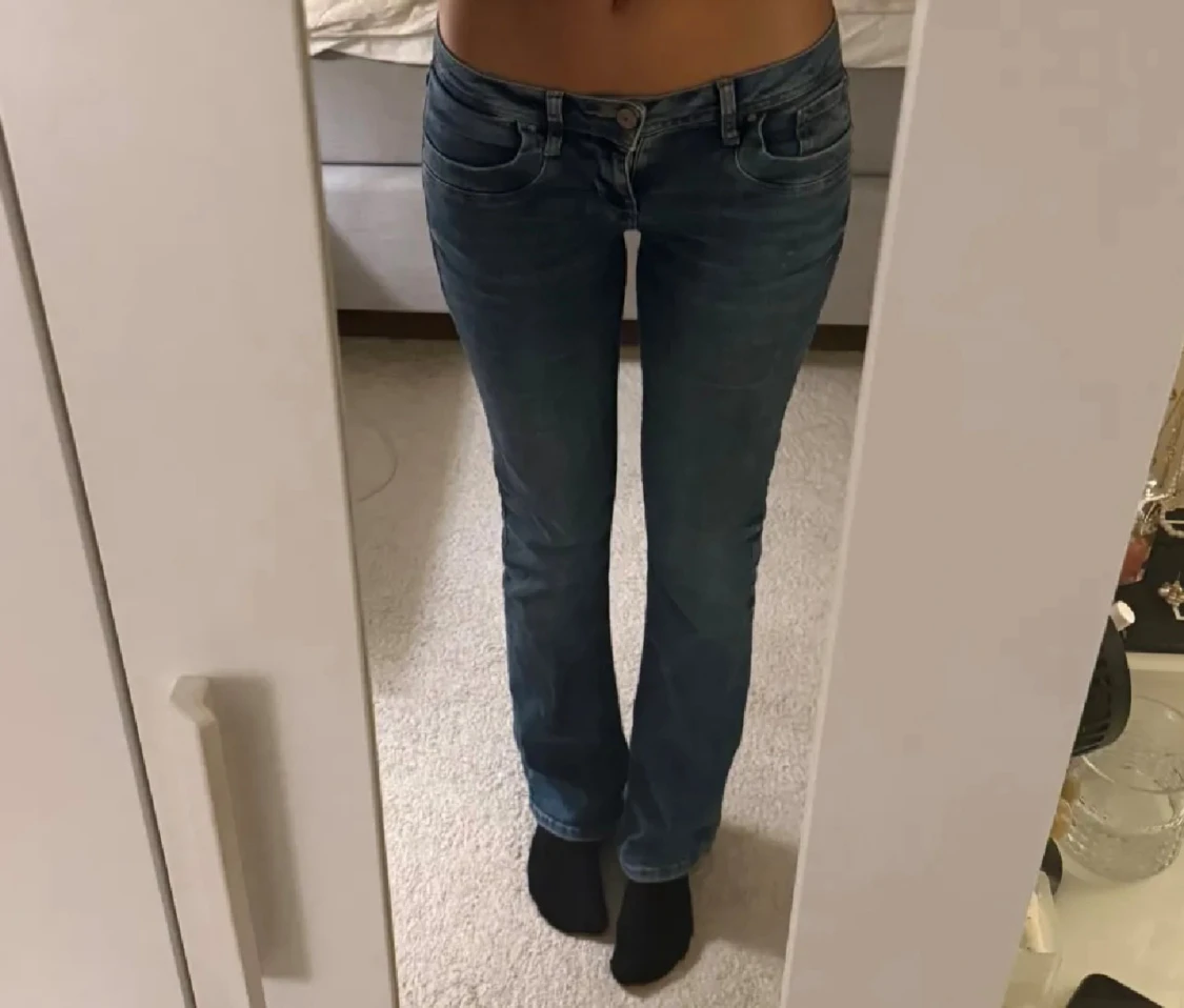 LTB lågmidjade jeans 