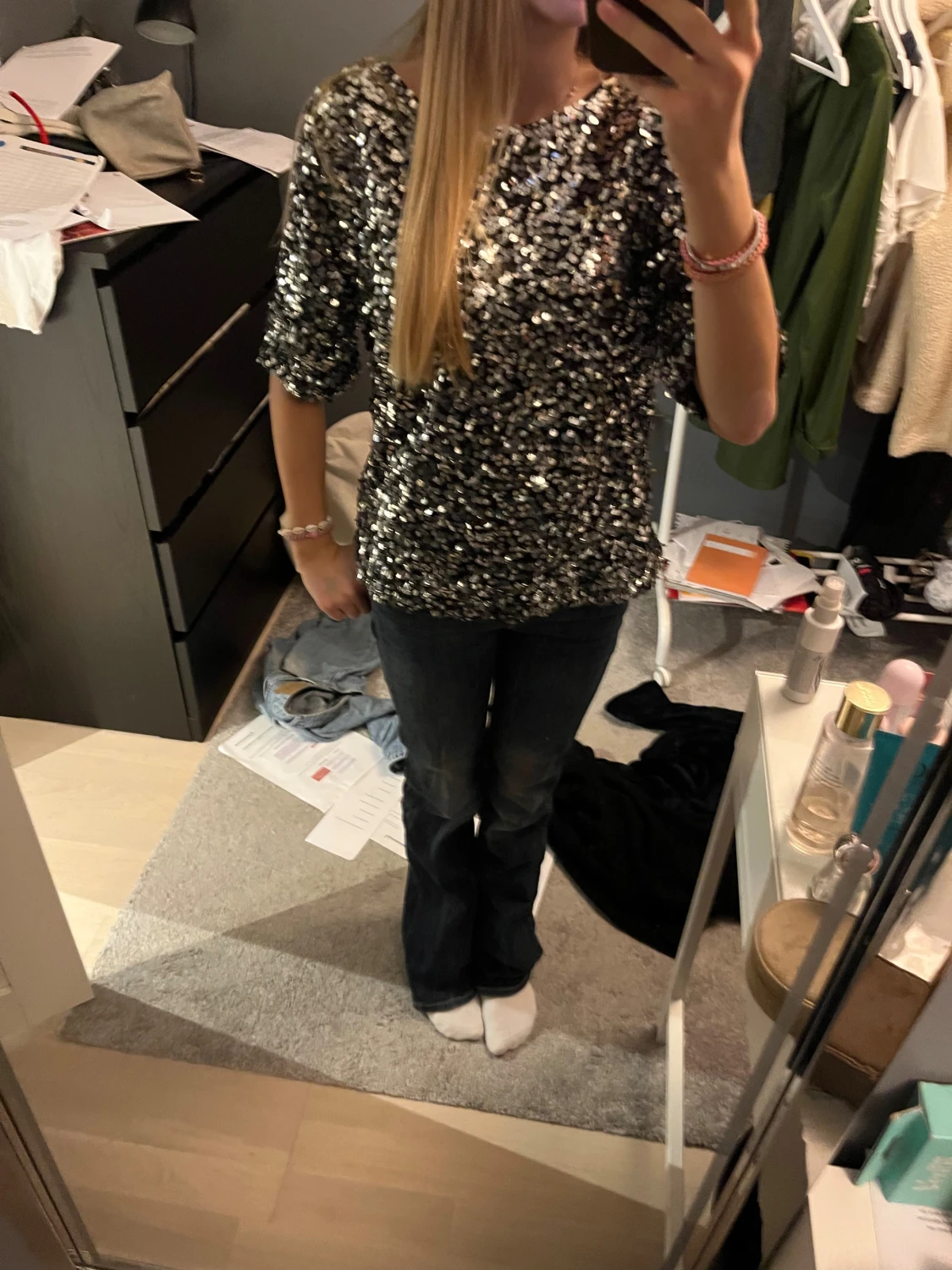 Glittrig paljettopp från H&M