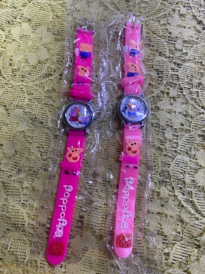 Peppa Gris Barn Klocka  - 115kr/st , helt ny 