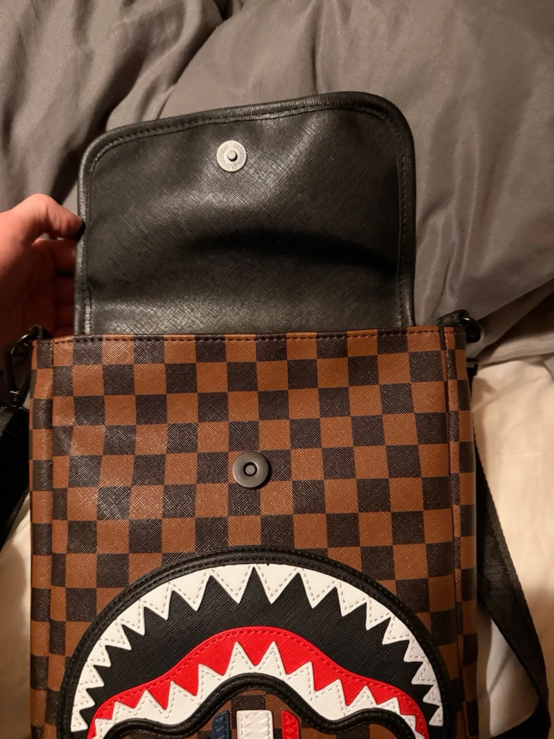 Sprayground rutig axelväska limited edition - 1