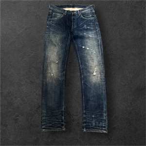 LEE PRPS Jeans - LEE x PRPS jeans. Modellen är Darren som är straight. Ganska ovanliga då dom är från 2014 som gjordes för deras 125 års jubileum. Nästan helt nya endast använda en gång. Storlek 30/32.