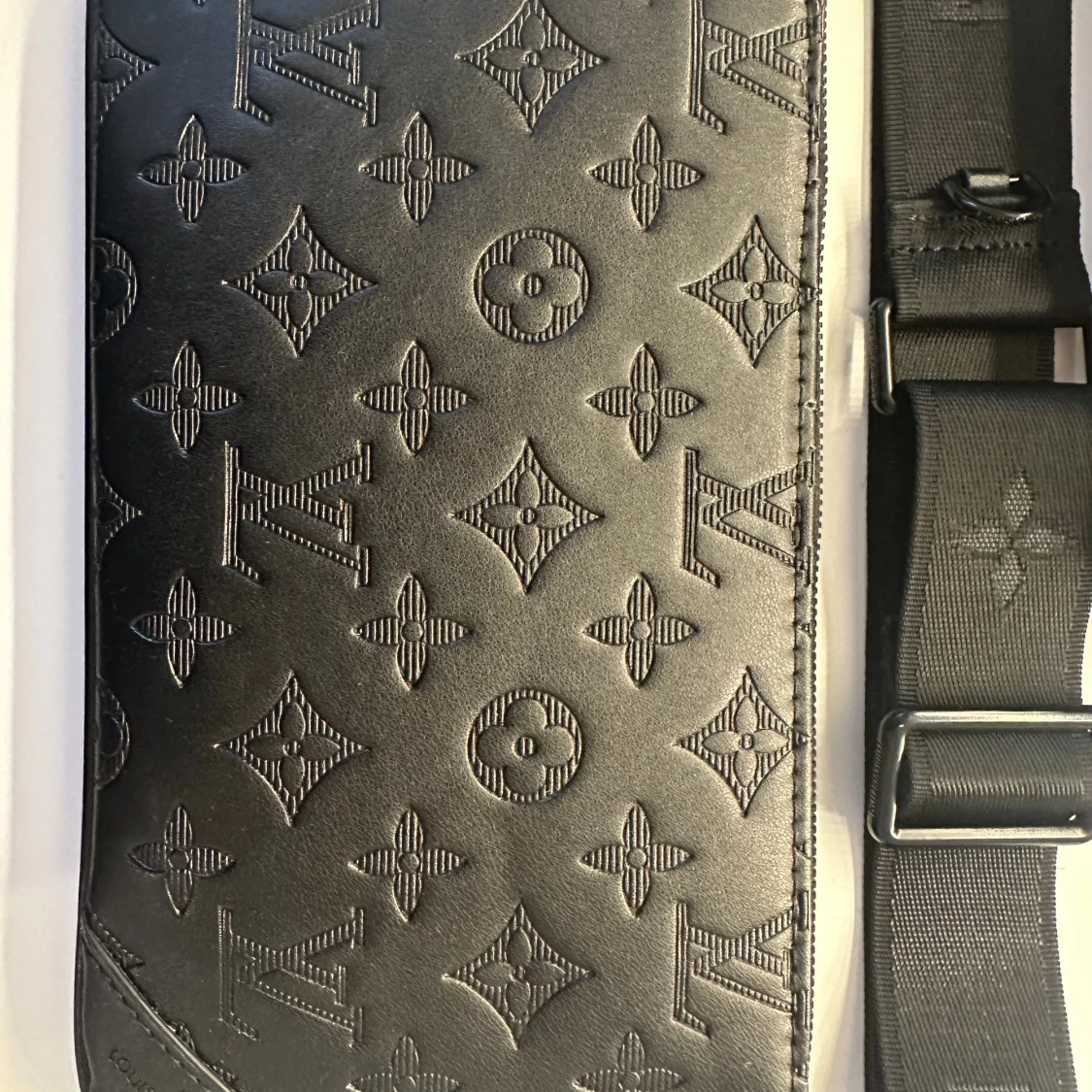 Louis Vuitton svart axelväska i skinn, kvitto finns!! - 3