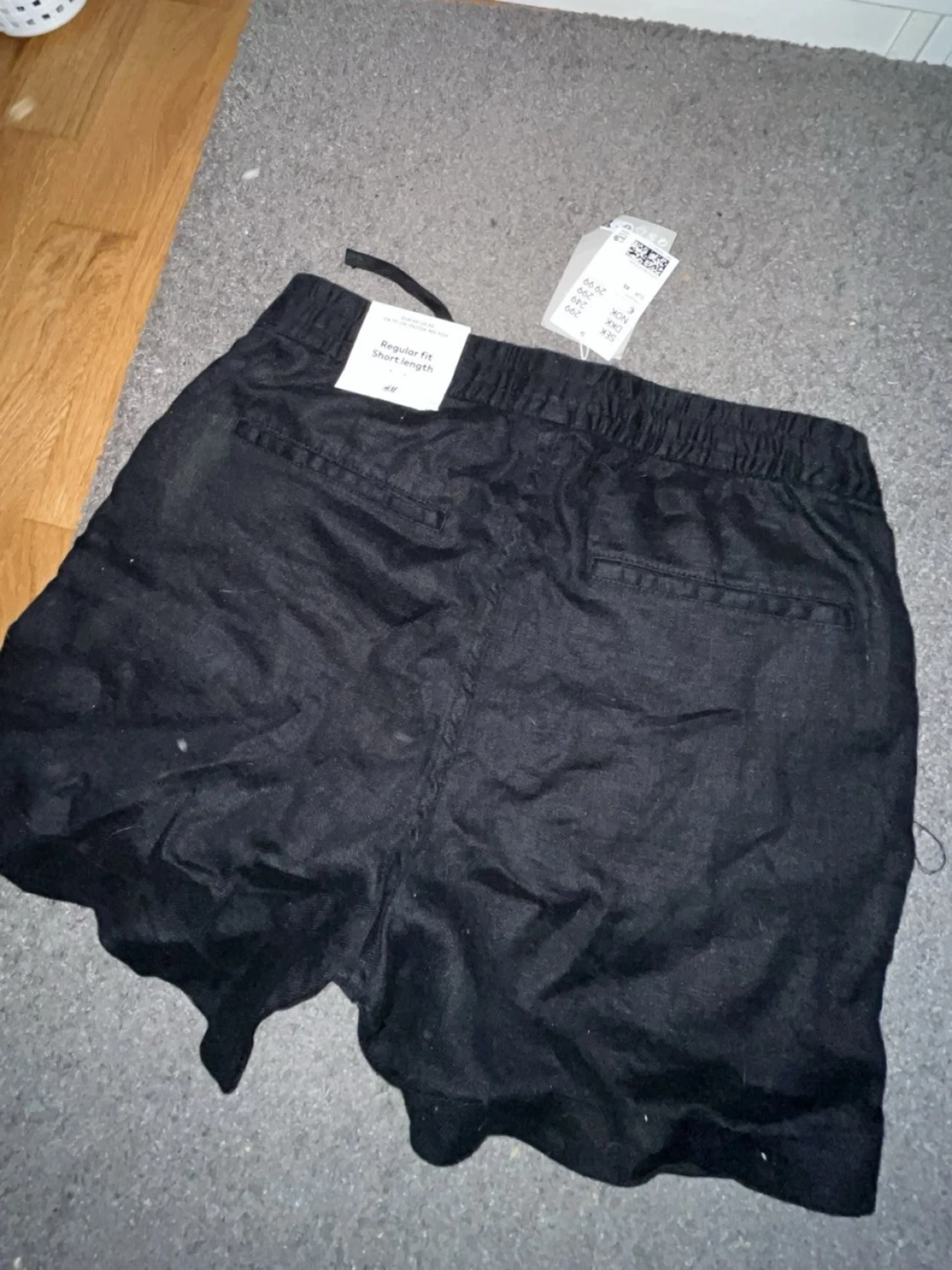 Svarta linneshorts från H&M - 1