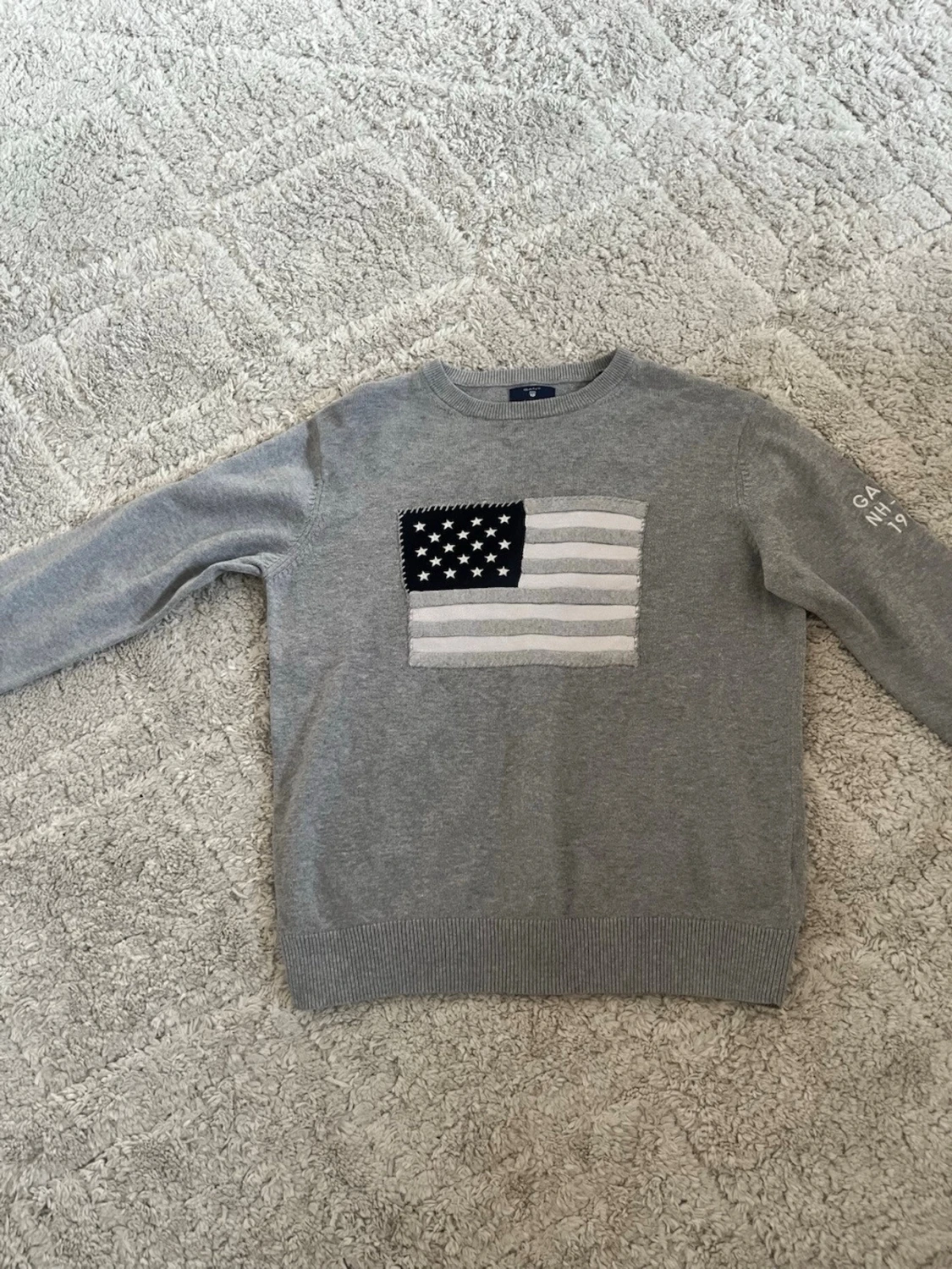Grå stickad tröja från GANT - 1