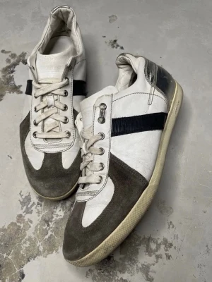 Dior Gats - Dior Homme B01❕Bra skick med tecken av användning, inget större skavank. Seriösa köpare endast, priset är inte hugget i sten. Hojta till vid frågor!