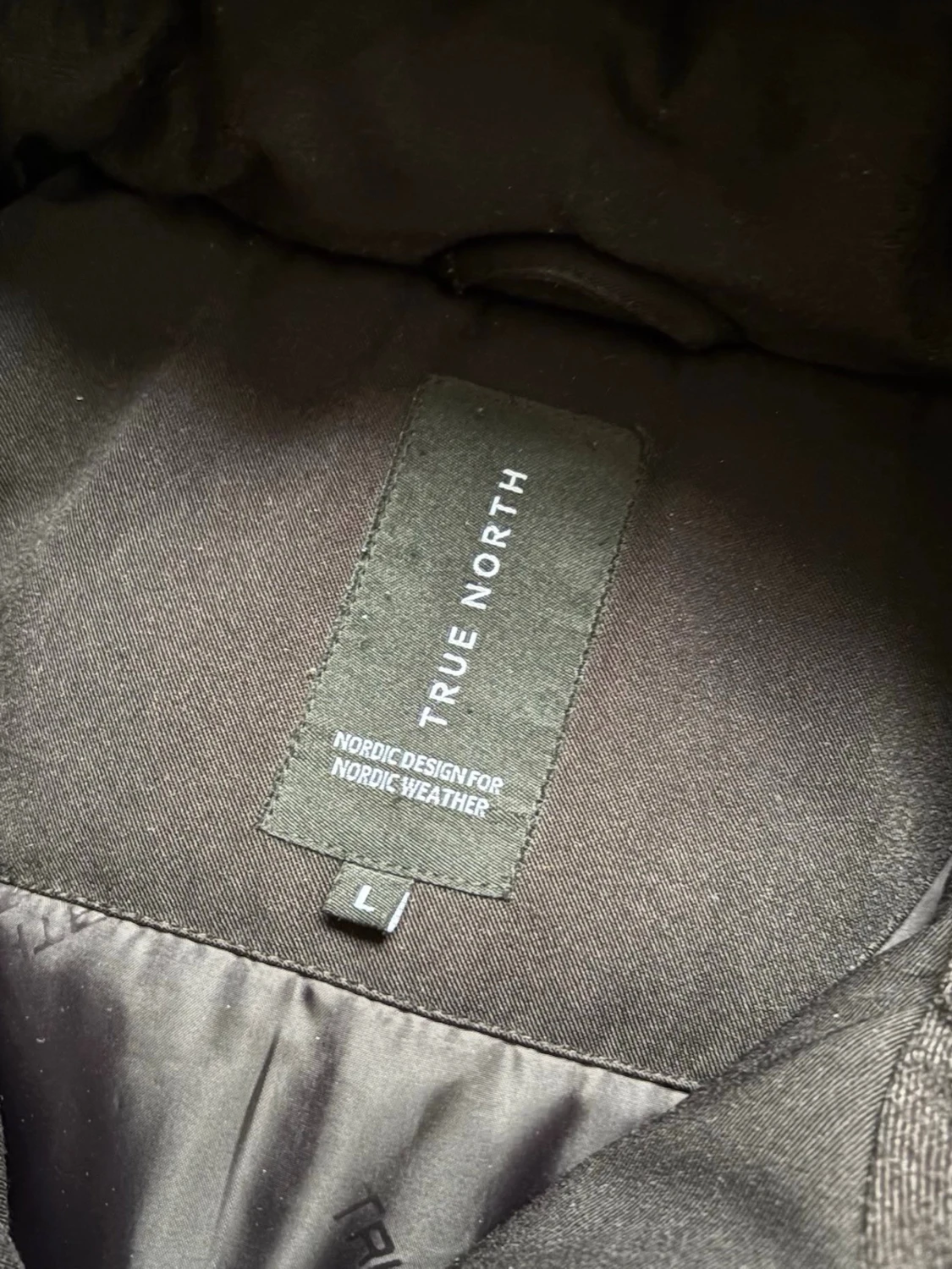 Svart parkas från True North  - 1