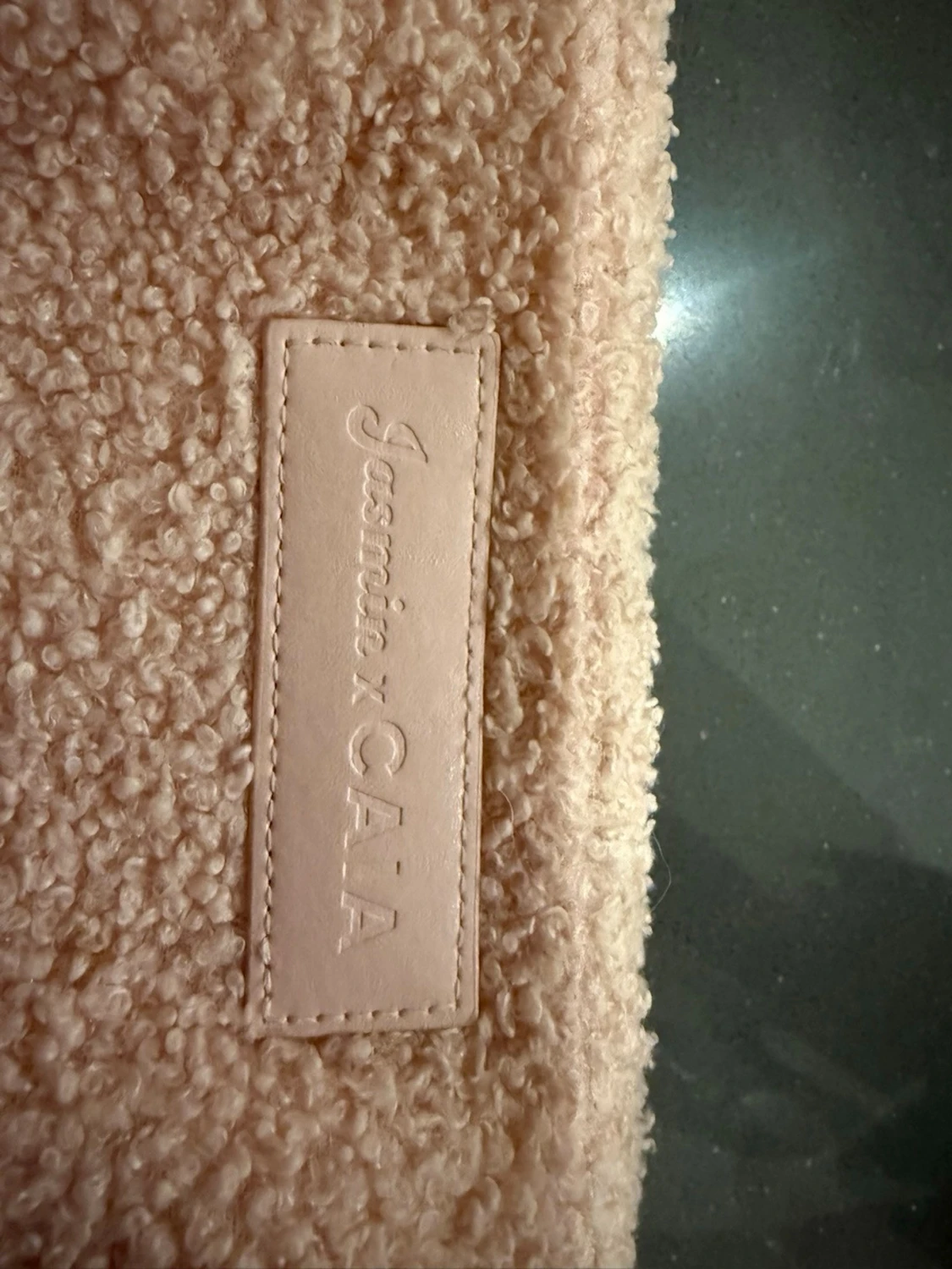 Ljus rosa  necessär Jasmine x CAIA - 1