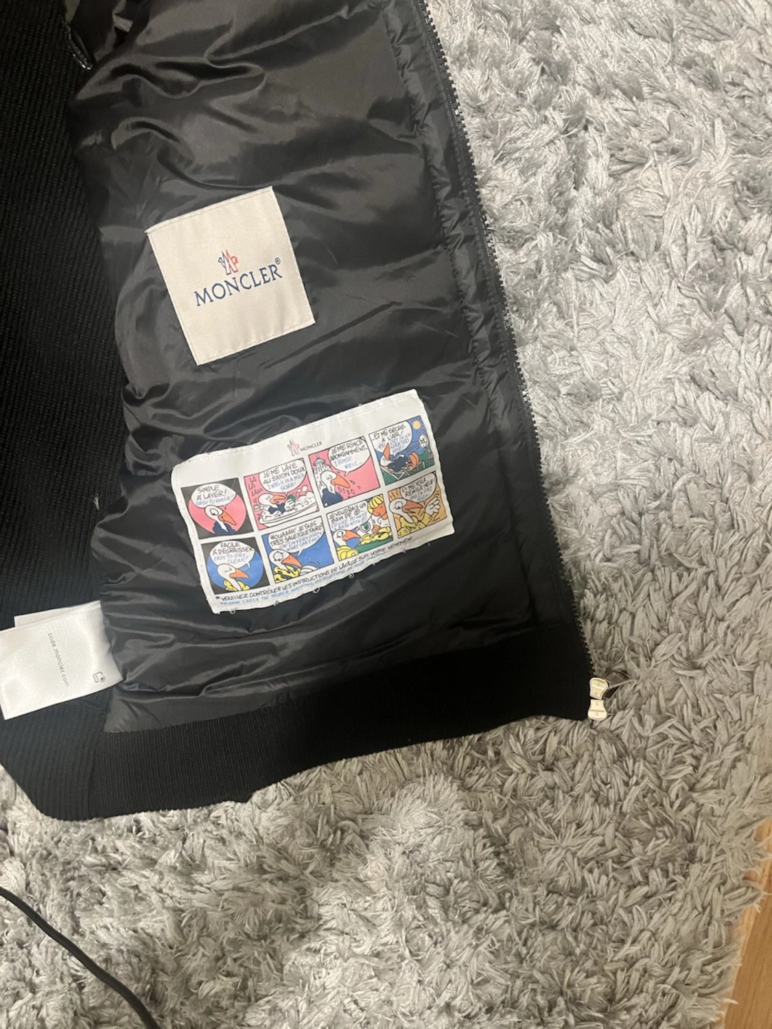 Svart Moncler pufferjacka med huva - 2
