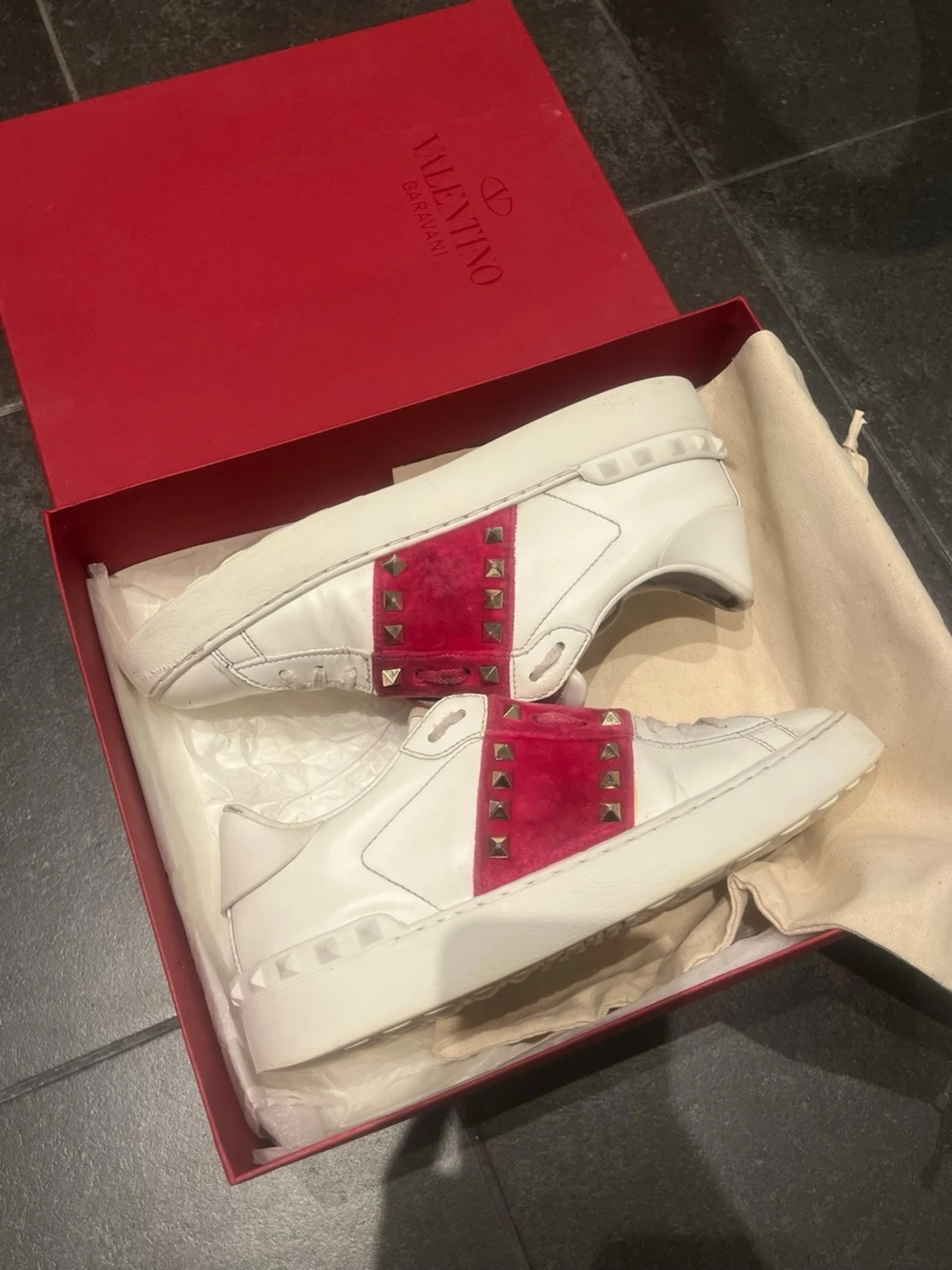 *Limited edition* Valentino Rockstud sneakers vit/rosa - 1