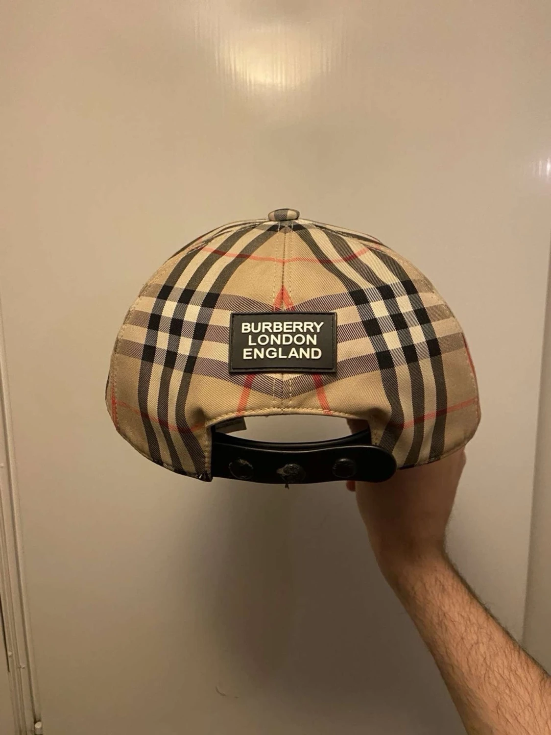 Rutig Burberry keps i beige - 1