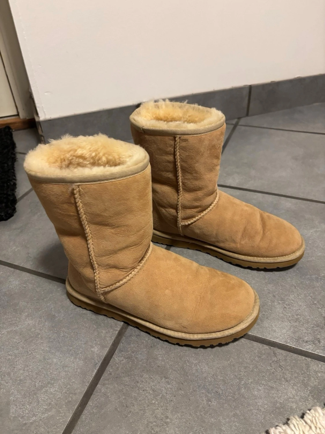 Beige UGG boots - 2