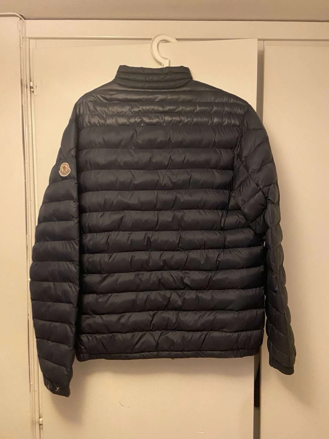 Mörkblå Moncler pufferjacka - 1