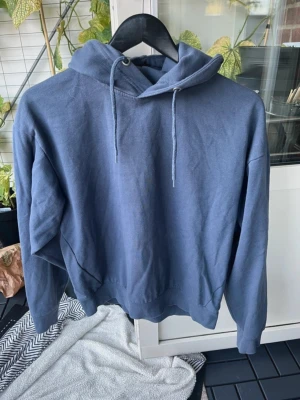 Hoodie  - Hoodie. Använt men i fint skick. Storlek XS från lager157