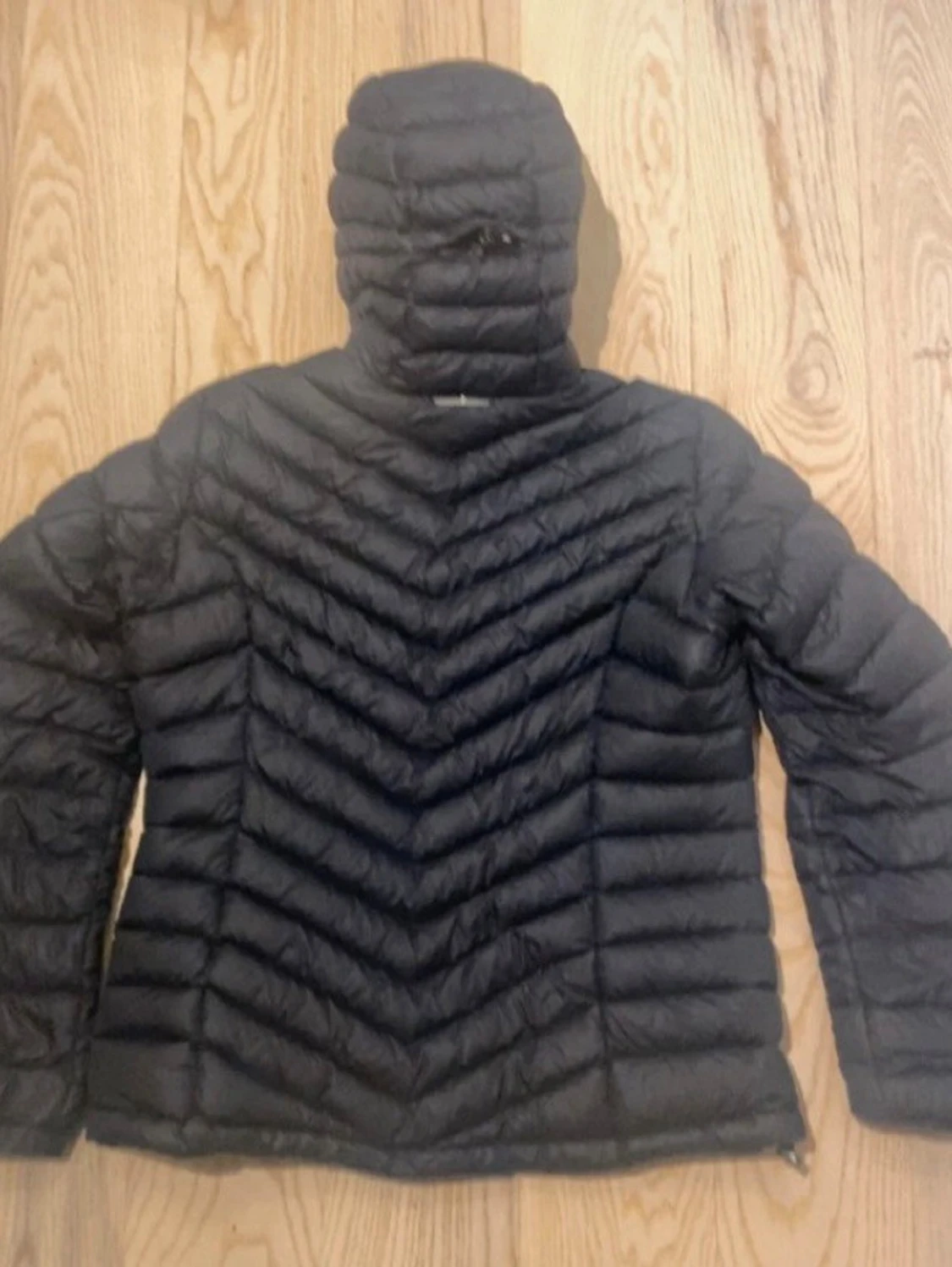 Svart dunjacka Peak Performance M - 1