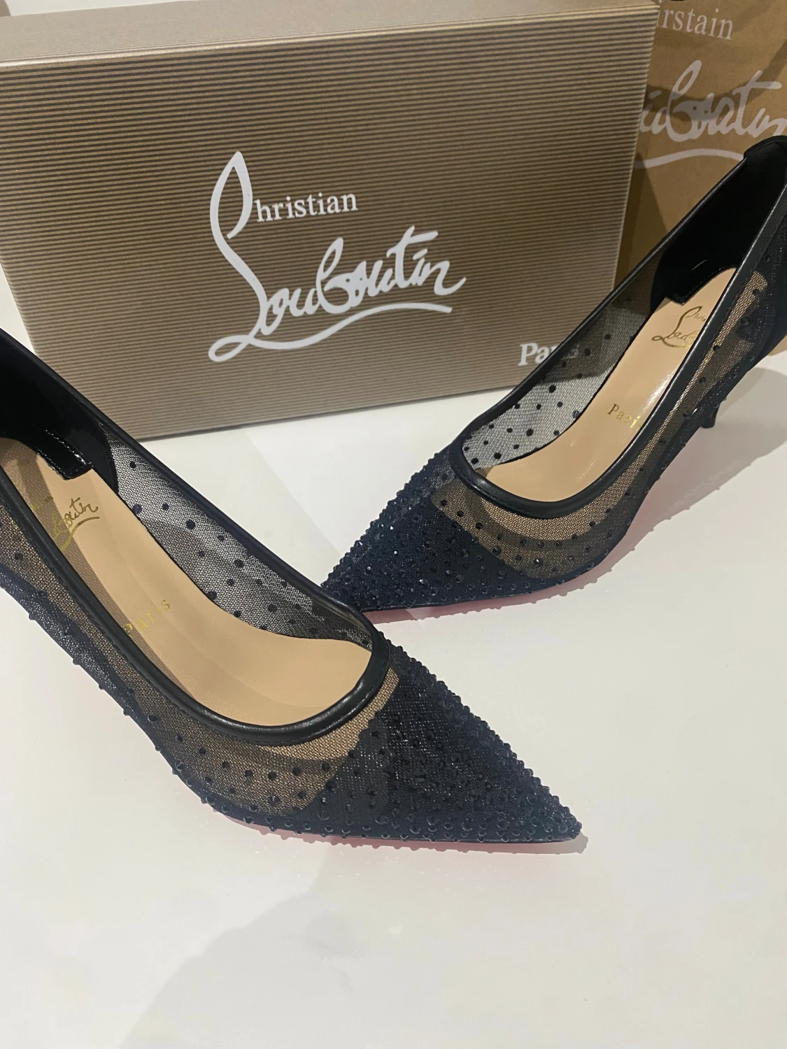 Christian Louboutin svarta pumps, strl 39