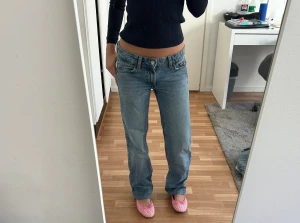 Zara straight jeans - I modellen trf straight low rise💞