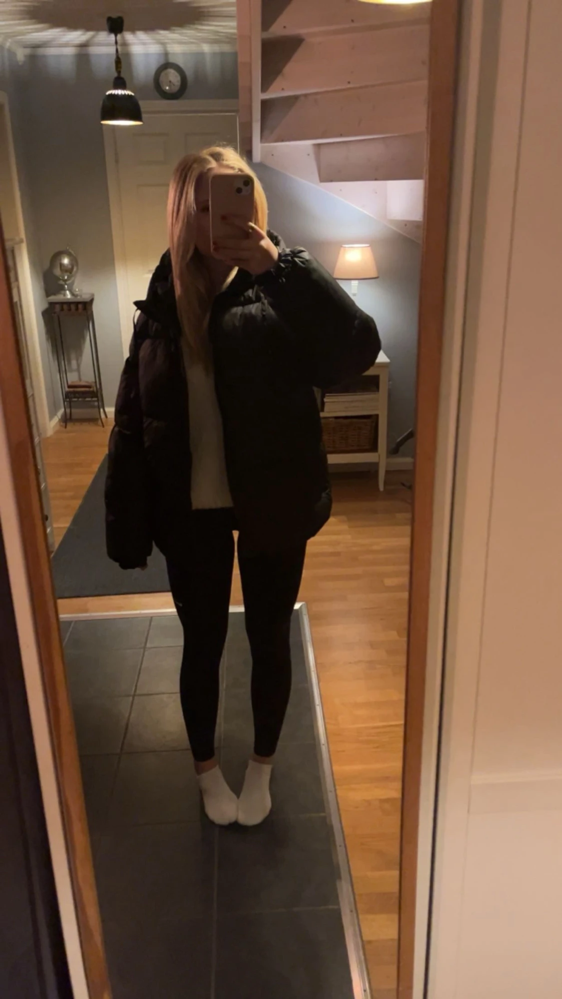 Svart pufferjacka från H&M - 3