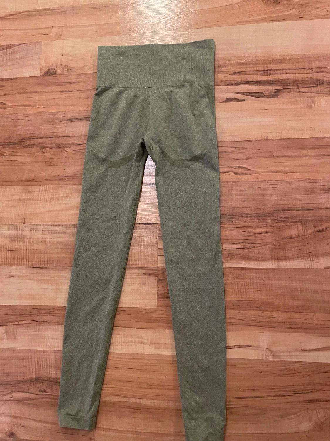 Olivgröna leggings - 1