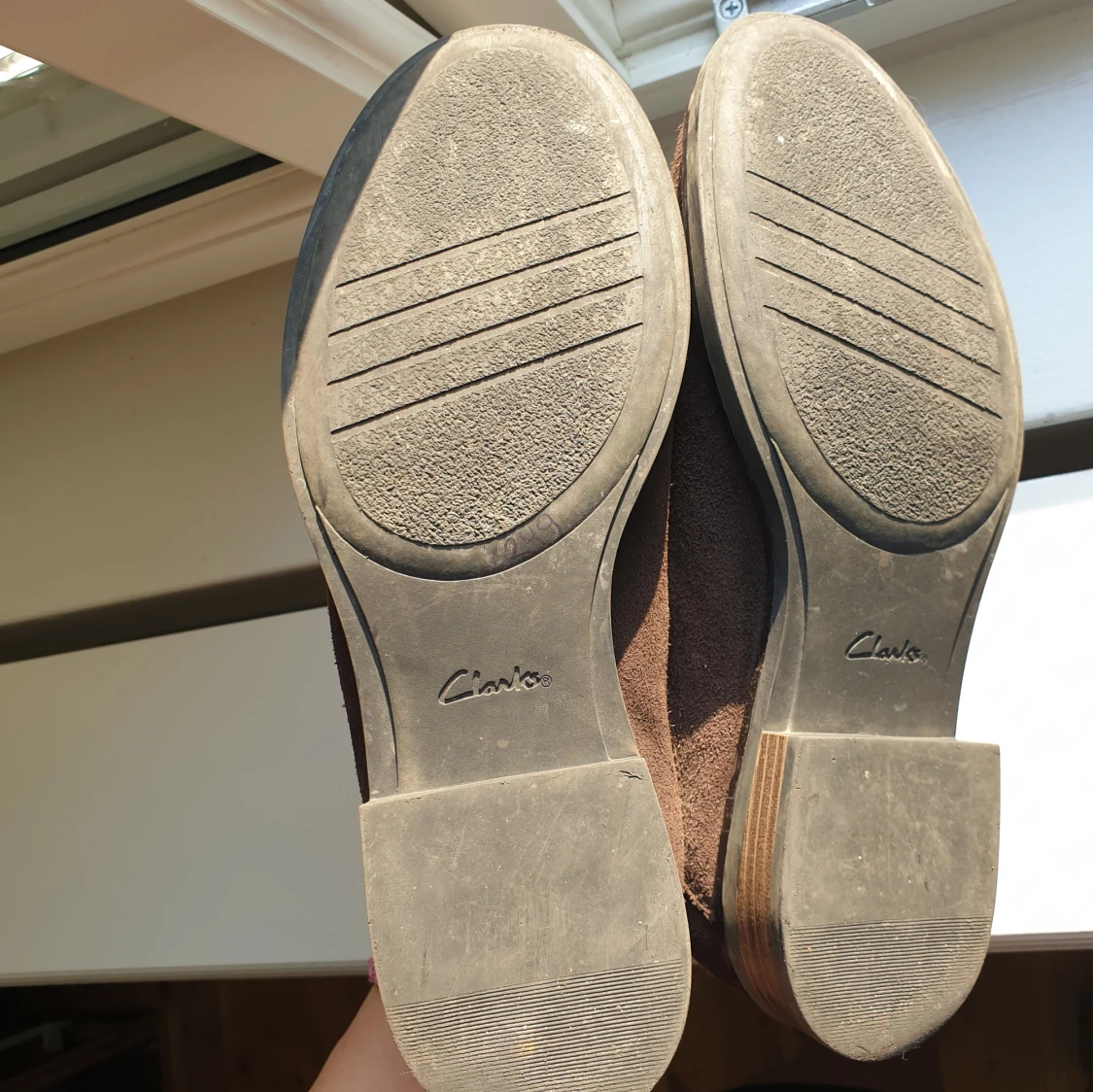 Clarks orginals boots - 4