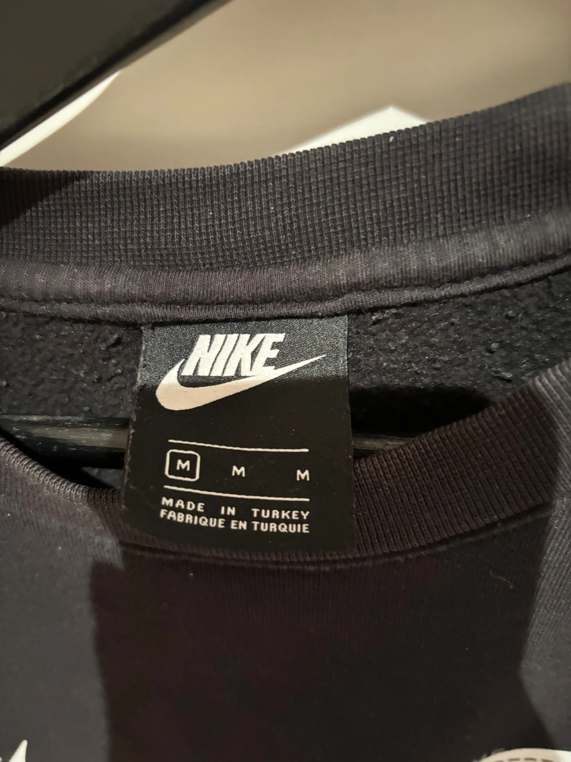 Svart Nike sweatshirt med vit logga - 1