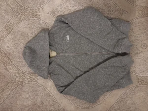 CORTIEZ HMP THERMAL ZIP HOODIE - Säljer min HMP Cortiez zip hoodie. Koftan har inga skador eller håll, använd 1 - 2 gånger. Perfekt för chill dagar och streetstyle. ENDAST FÖR 1000kr