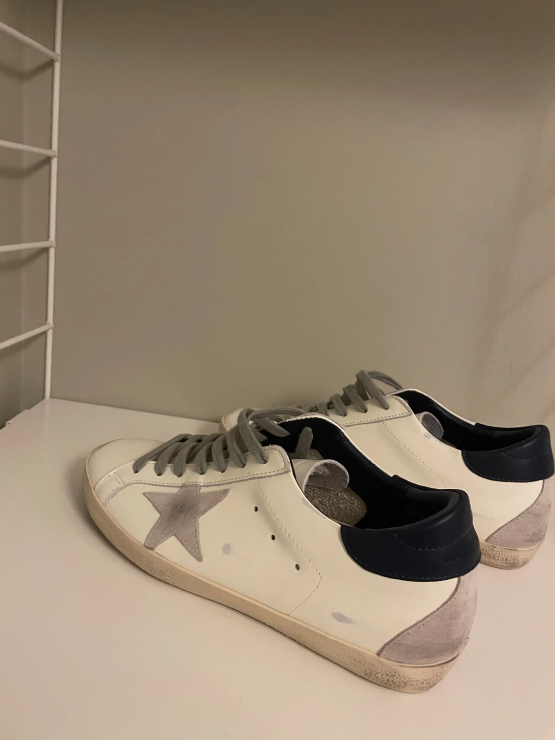 Golden Goose vita sneakers med stjärna - 2