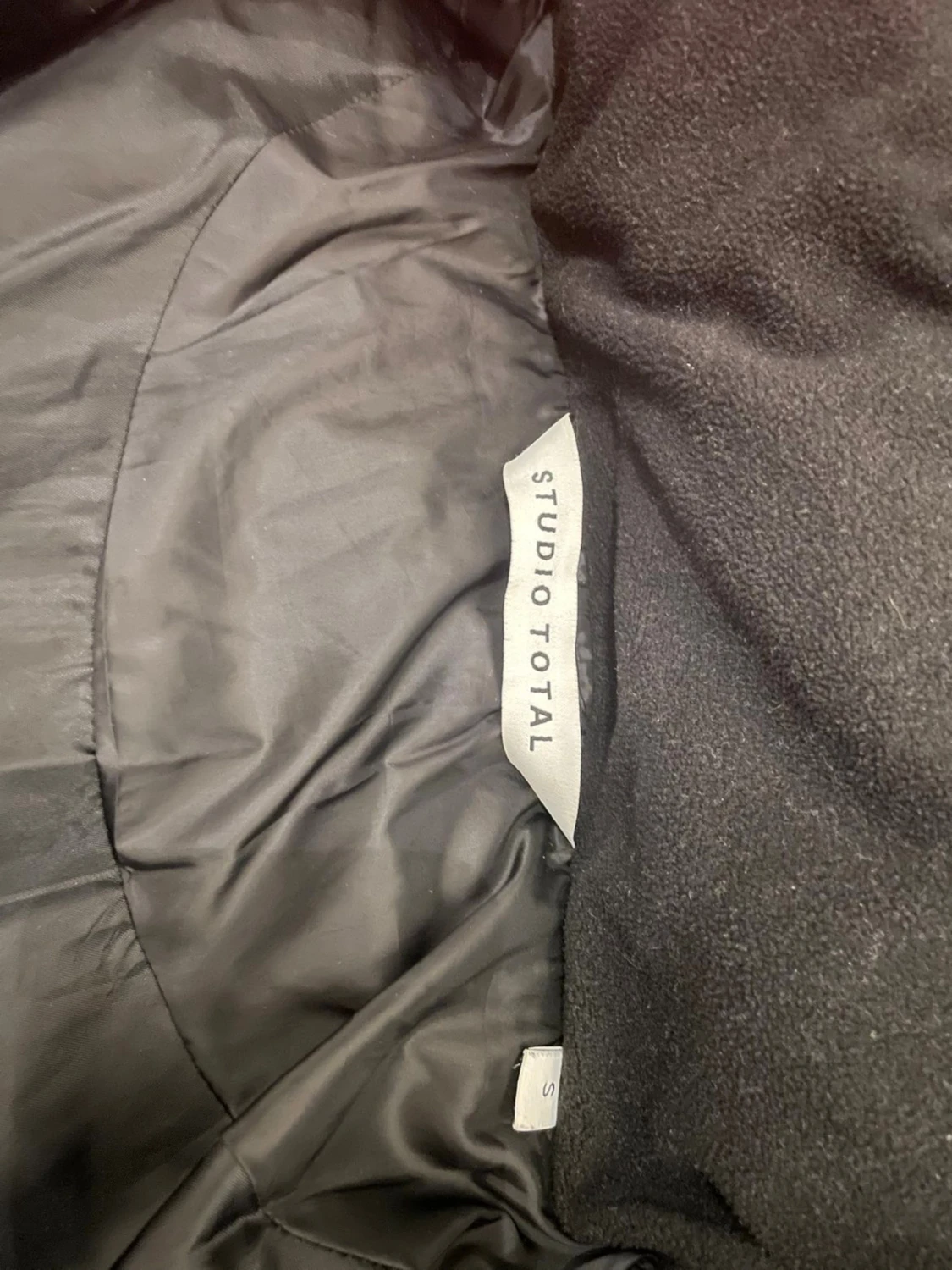 Svart pufferjacka från Studio Total - 1