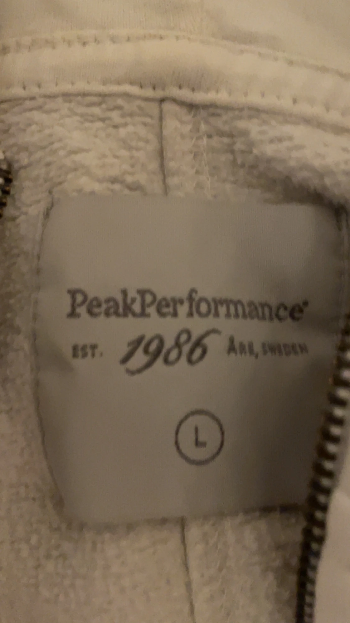 Vit teddyjacka Peak Performance L