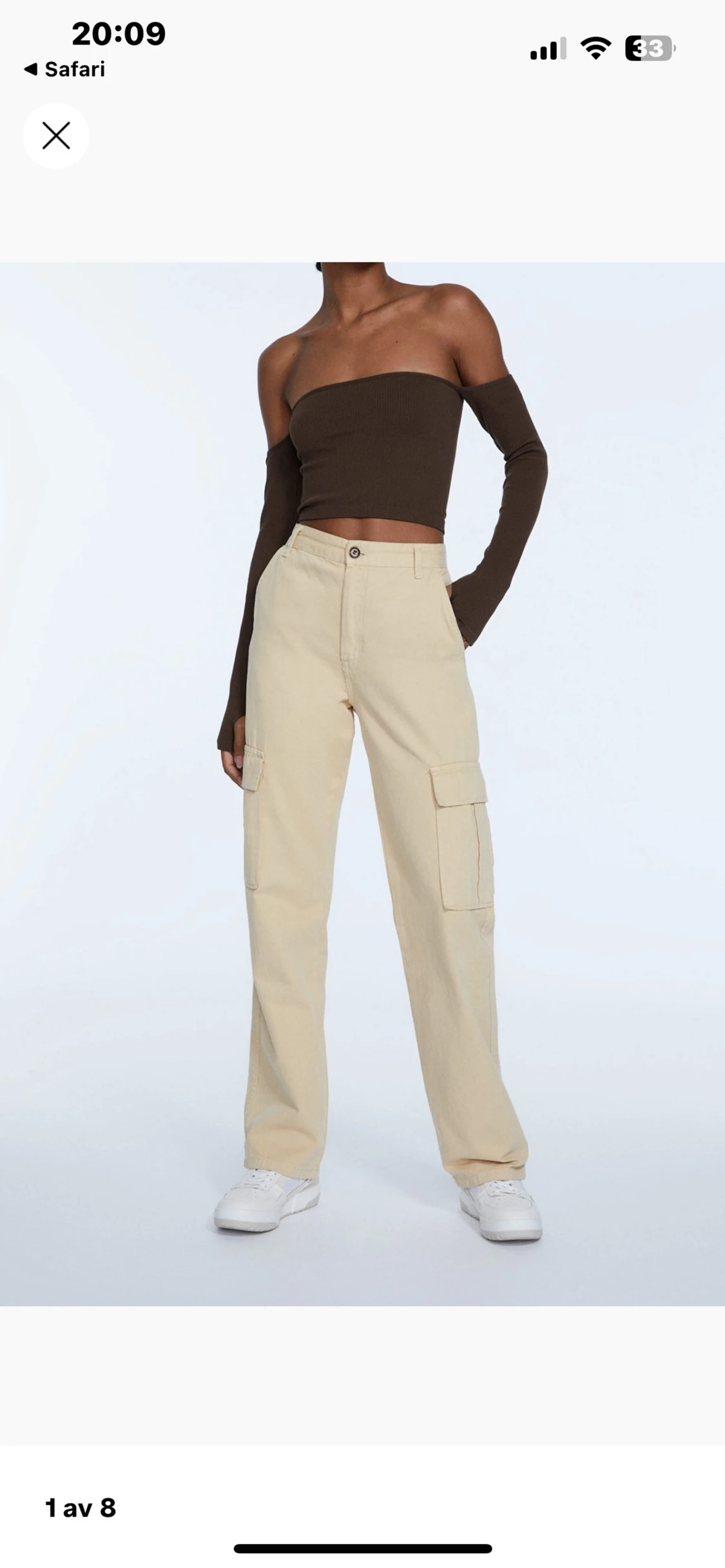 Beige cargobyxor  från Stradivarius  - 1