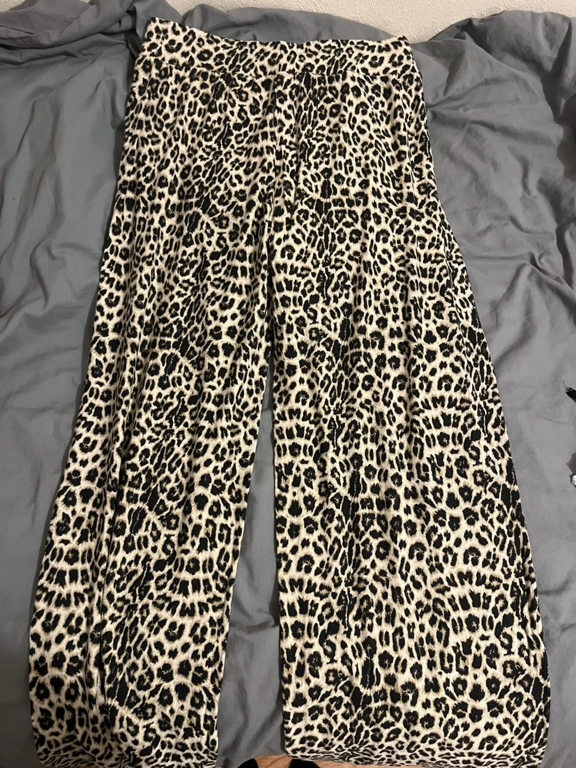 Leopardmönstrade wide byxor M - 2