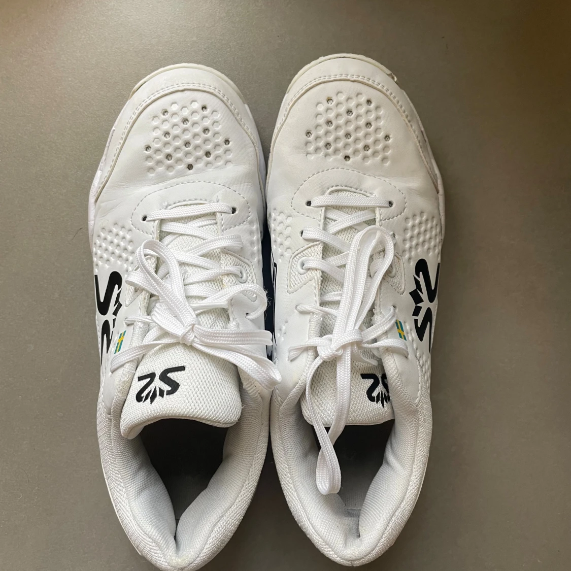 Vita inomhusskor från Salming - 1