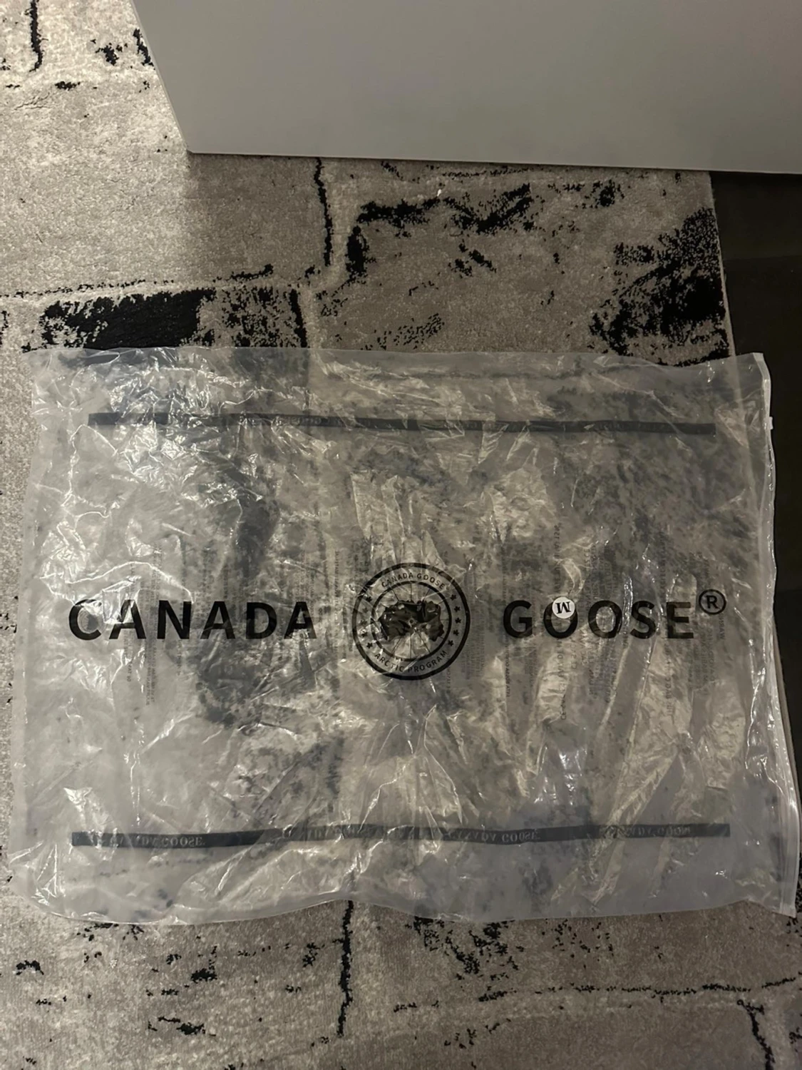 Grå Canada Goose dunjacka M - 1