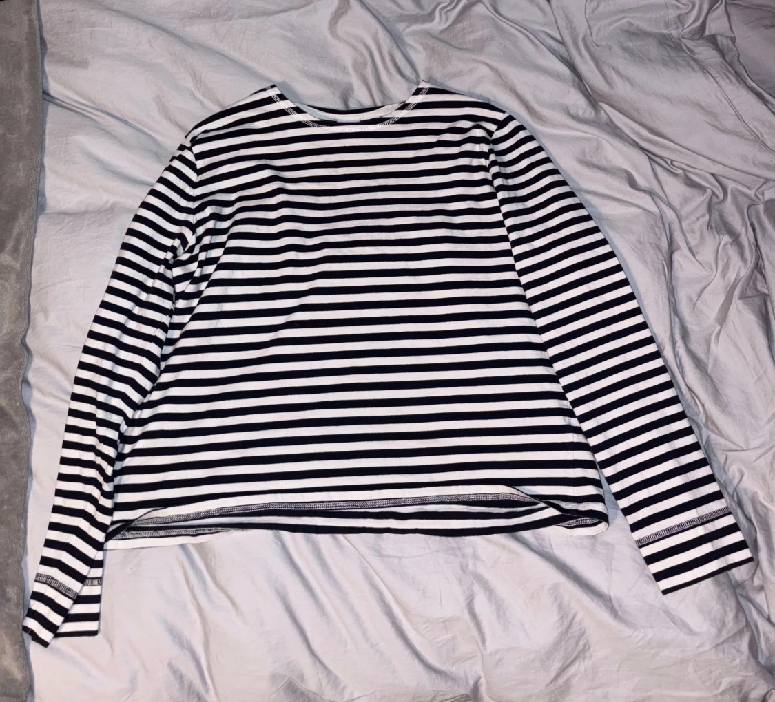 Randig långärmad tröja 