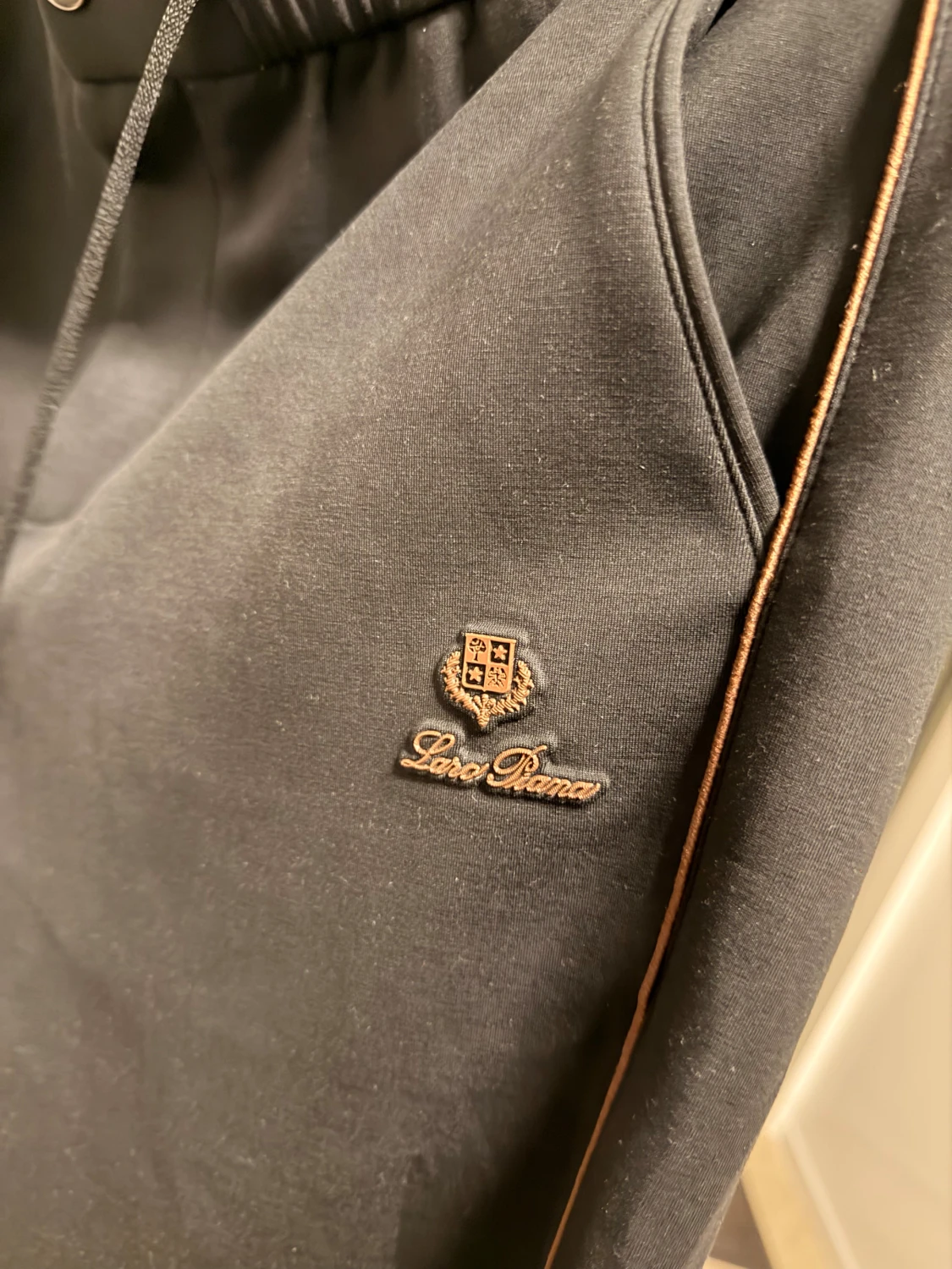 Svarta mjukisbyxor från Loro Piana - 2