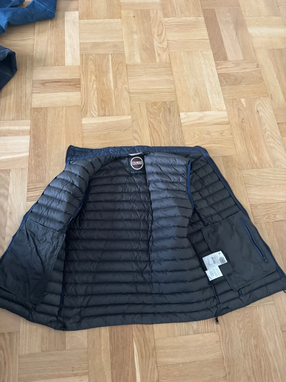 Mörkblå dunväst från Colmar - 1