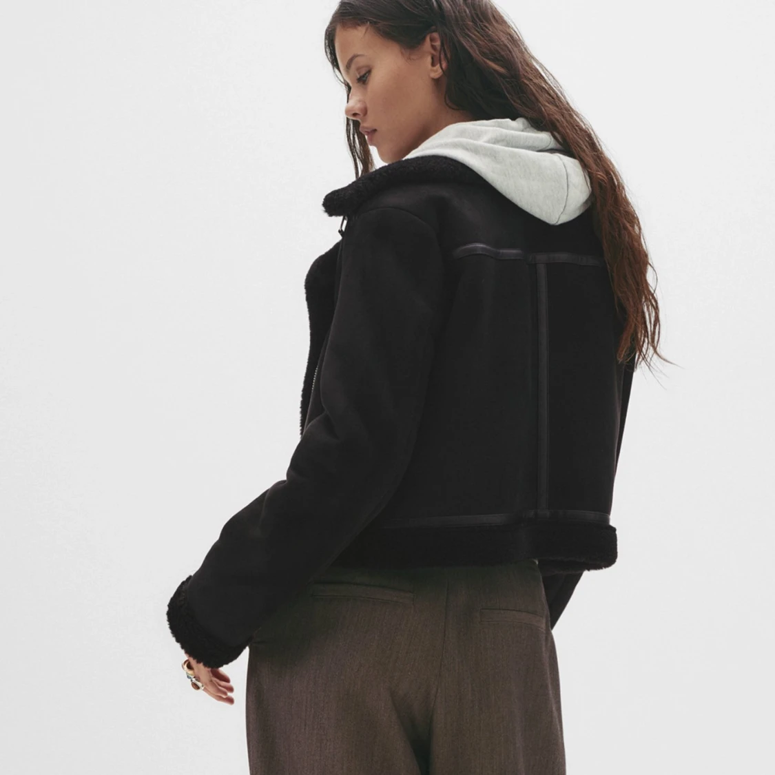 Svart teddyjacka från Pull&Bear - 3