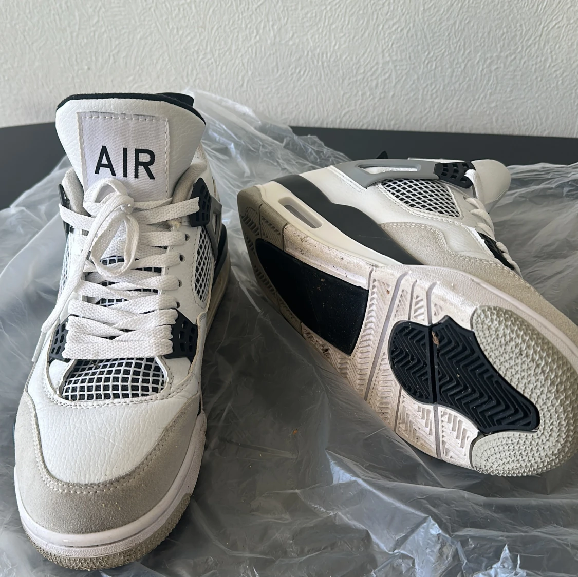 Nike Air Jordan 4 vit/svart/grå - 3