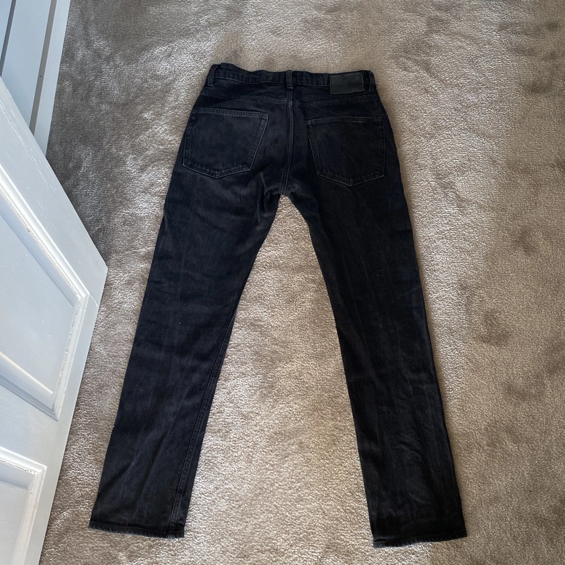 Svarta jeansbyxor från 157, W30 L32 - 1