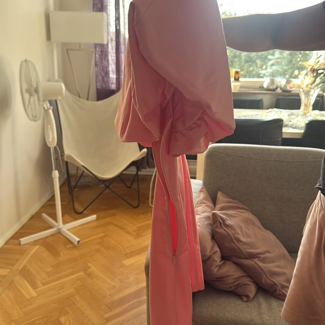 Rosa offshoulder kortklänning - 2